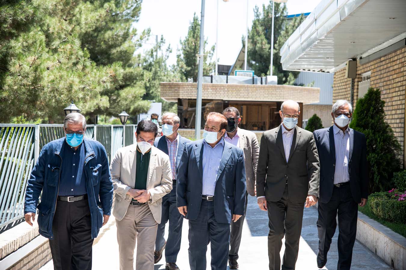 بازدید جناب آقای سید محمد حسن خامنه ای و جناب آقای دکتر اعلمی مدیر عامل شرکت فروشگاه های زنجیره ای اتکا